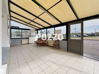 Bureaux et commerces 12 pièces