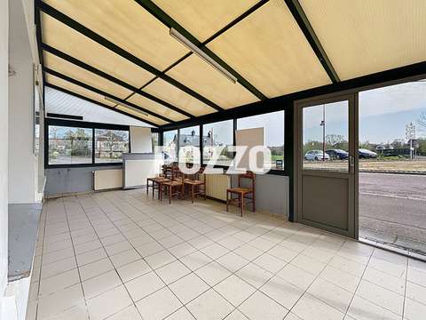 Bureaux et commerces 12 pièces