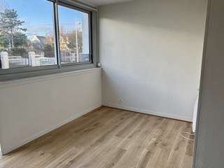 Bureaux et commerces 2 pièces