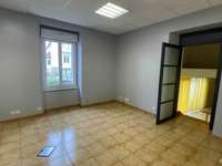 Bureaux et commerces 6 pièces