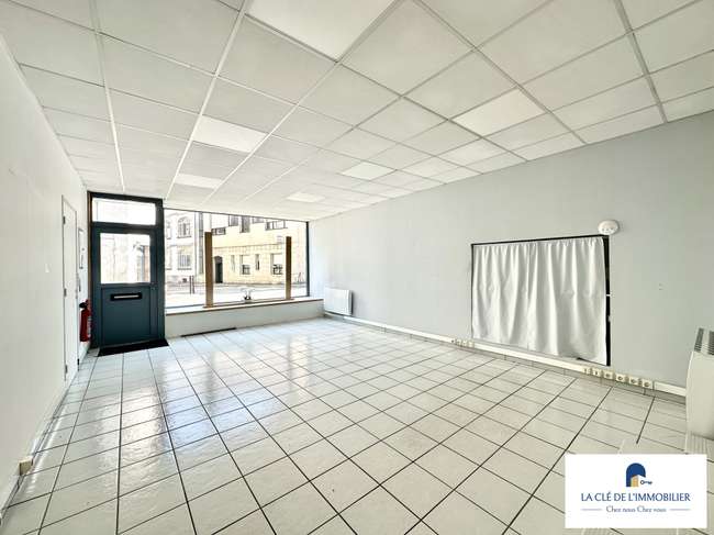 Local commercial 3 pièces 53 m² · à Quimper · 53 m² · 65 100 €
