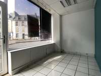 Bureaux et commerces 2 pièces