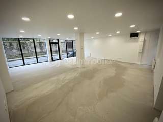 Bureaux et commerces 2 pièces