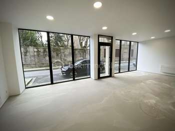 Bureaux et commerces 2 pièces