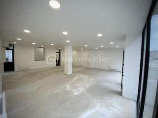 Bureaux et commerces 2 pièces