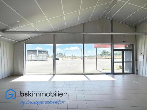 Bureaux et commerces 12 pièces
