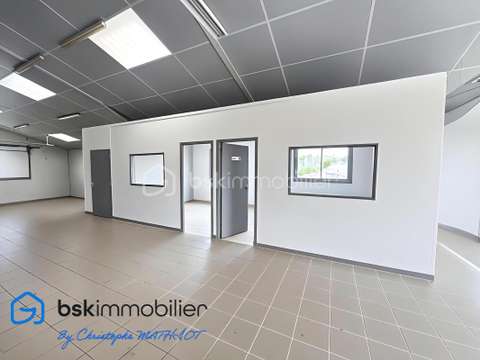 Bureaux et commerces 12 pièces