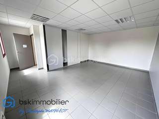 Bureaux et commerces 12 pièces