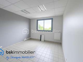 Bureaux et commerces 12 pièces
