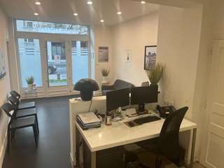 Bureaux et commerces 5 pièces