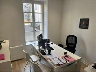 Bureaux et commerces 5 pièces