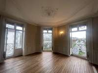 Bureaux et commerces 11 pièces