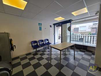 Bureaux et commerces 3 pièces