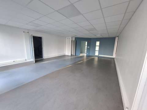 Bureaux et commerces 5 pièces