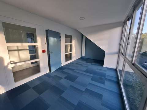 Bureaux et commerces 5 pièces