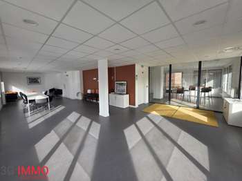Vente Bureaux et commerces 99 m&sup2;Rennes Beaulieu