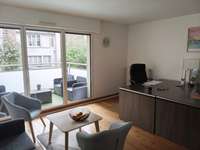 Bureaux et commerces 4 pièces