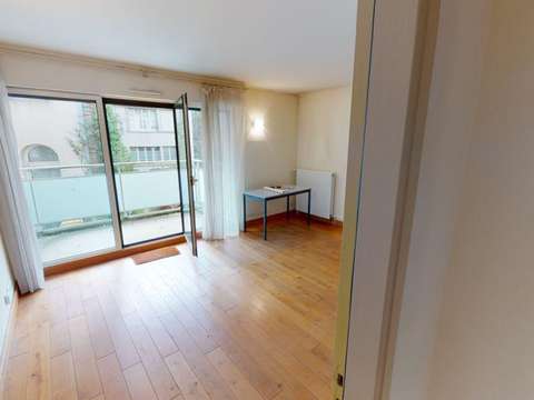 Bureaux et commerces 4 pièces