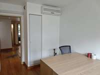 Bureaux et commerces 4 pièces