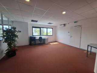 Bureaux et commerces 9 pièces