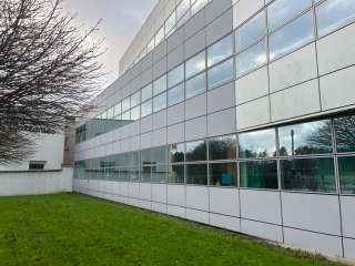 Bureaux et commerces 4 pièces