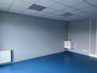 Bureaux et commerces 4 pièces