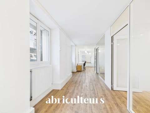 Bureaux et commerces 4 pièces