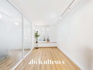 Bureaux et commerces 4 pièces