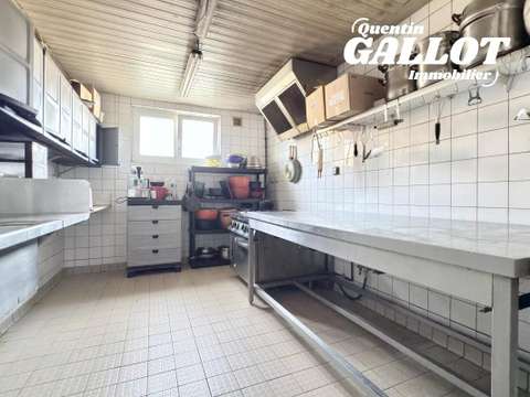 Bureaux et commerces 10 pièces