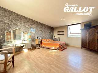 Bureaux et commerces 10 pièces