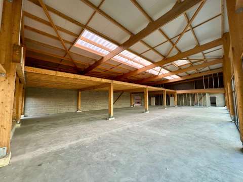 Bureaux et commerces 7 pièces