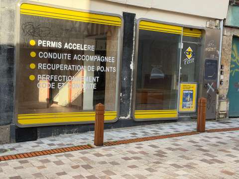 Bureaux et commerces 3 pièces Rouen Beauvoisine - Croix De Pierre 76