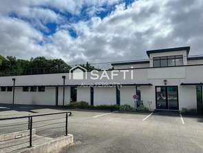 Vente Bureaux et commerces 940 m&sup2;Sablé-Sur-Sarthe Centre