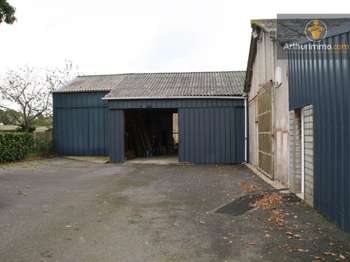 Bureaux et commerces 4 pièces