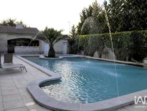 Vente Bureaux et commerces 1750 m&sup2;Saint-Andiol