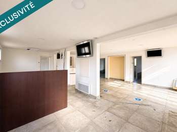 Bureaux et commerces 11 pièces