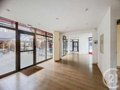 Bureaux et commerces Saint-Brieuc 22
