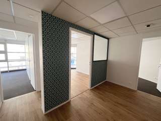 Bureaux et commerces 5 pièces