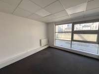 Bureaux et commerces 5 pièces