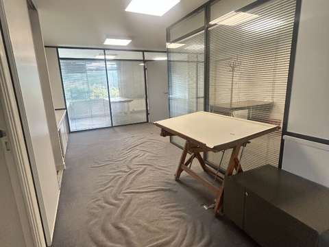 Bureaux et commerces 3 pièces