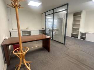 Bureaux et commerces 3 pièces