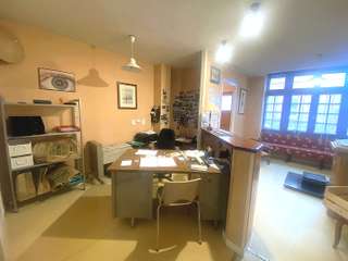 Bureaux et commerces 7 pièces