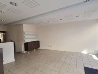 Bureaux et commerces 4 pièces