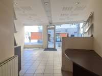 Bureaux et commerces 4 pièces