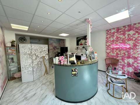 Bureaux et commerces Saint-Cyr-sur-Mer 83