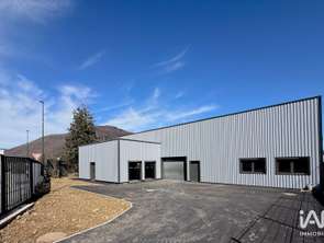 Vente Bureaux et commerces 750 m&sup2;Saint-Étienne-de-Crossey
