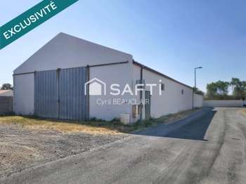 Vente Bureaux et commerces 248 m&sup2;Saint-Étienne-de-Mer-Morte