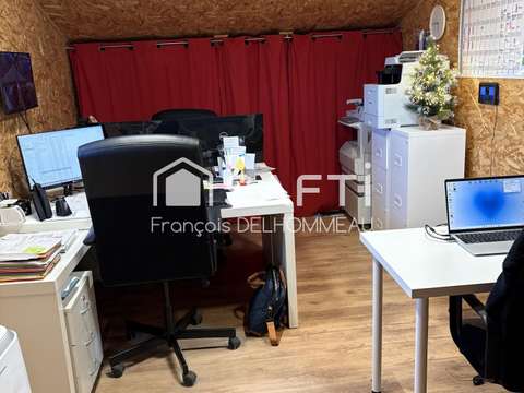 Bureaux et commerces 2 pièces