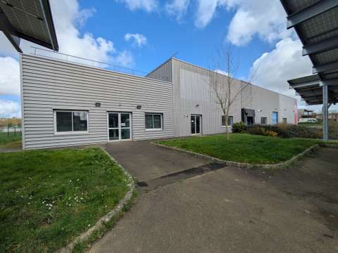 Bureaux et commerces Saint-Étienne-en-Coglès 35