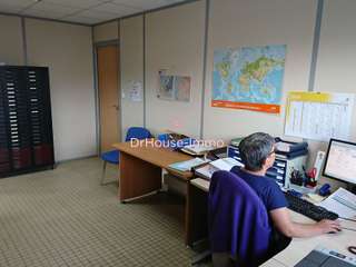 Bureaux et commerces 15 pièces